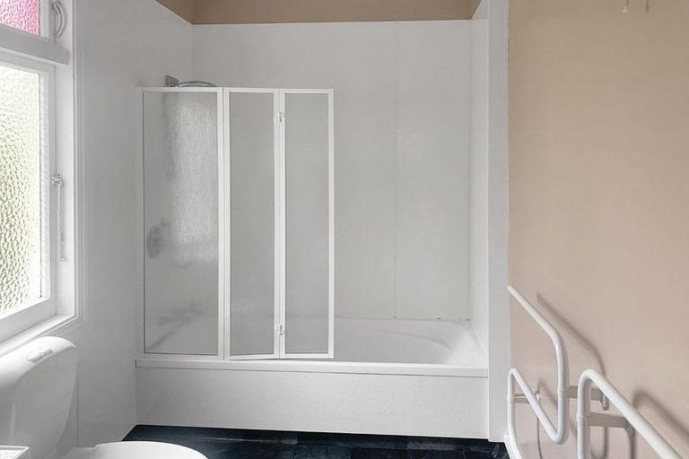 Photo of property in 21 Joffre Street, Frankton, Hamilton, 3204