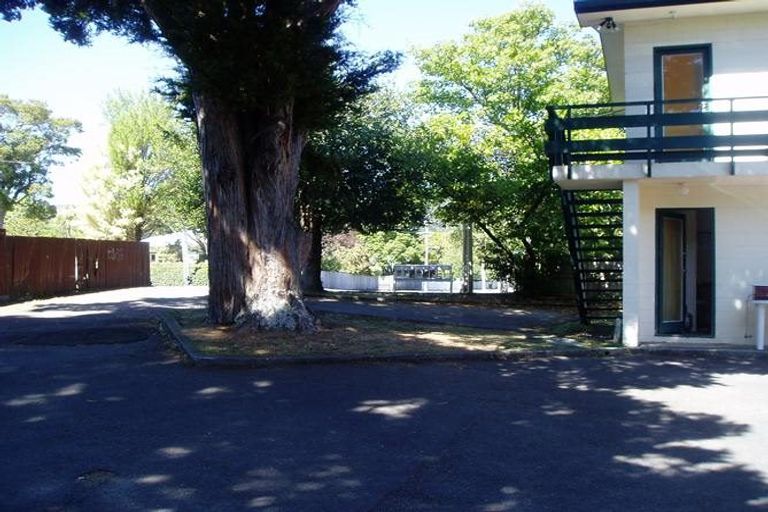 Photo of property in 4/12 Wood Street, Wallaceville, Upper Hutt, 5018