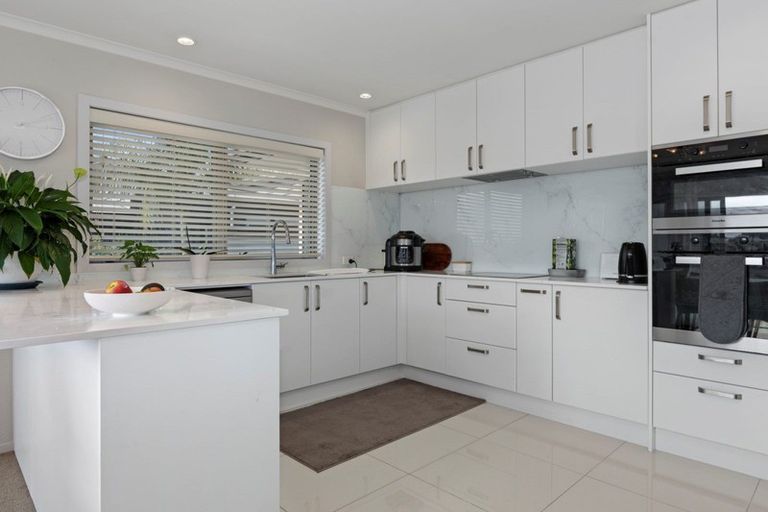 Photo of property in 10 Harkin Close, Bethlehem, Tauranga, 3110