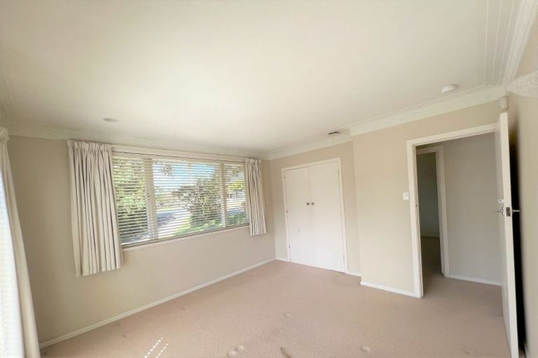 Photo of property in 21 Matipo Road, Te Atatu Peninsula, Auckland, 0610