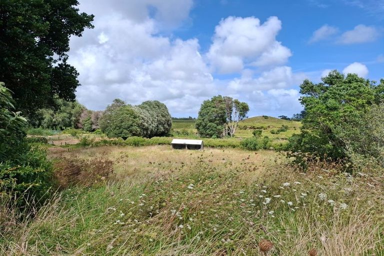 Photo of property in 18 Cumming Street, Okato, 4335