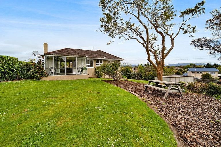 Photo of property in 184 Seaview Road, Westown, New Plymouth, 4310
