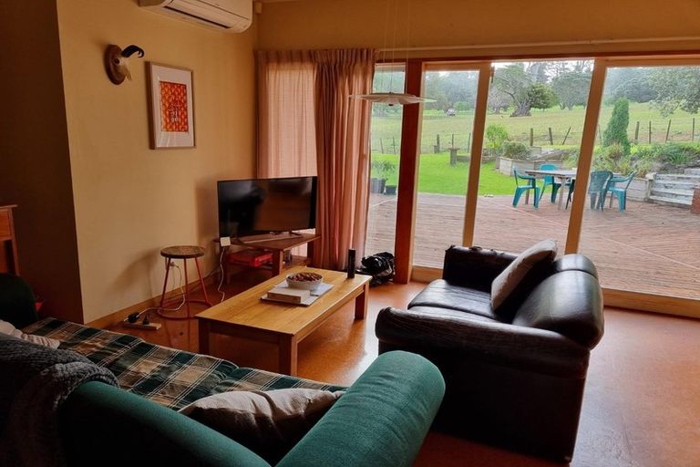 Photo of property in 76 Campbell Road, One Tree Hill, Auckland, 1061