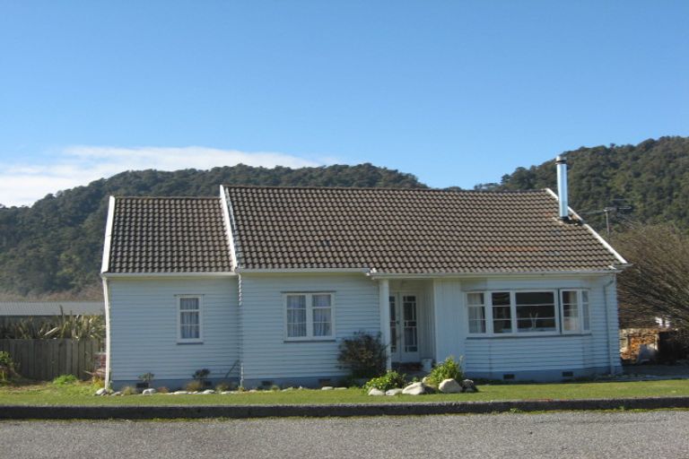 Photo of property in 57 Firth Street, Cobden, Greymouth, 7802