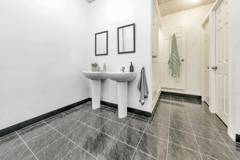 Photo of property in 17f Albert Street, Palmerston North, 4414