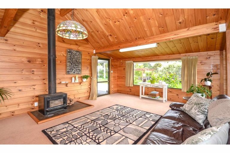 Photo of property in 70 Edmonds Road, Kerikeri, 0293