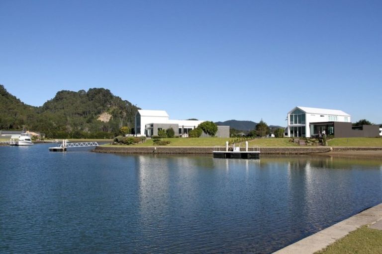 Photo of property in 126 Motu Hei, Pauanui, Hikuai, 3579