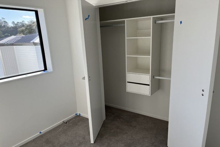 Photo of property in 10/535 Swanson Road, Ranui, Auckland, 0612