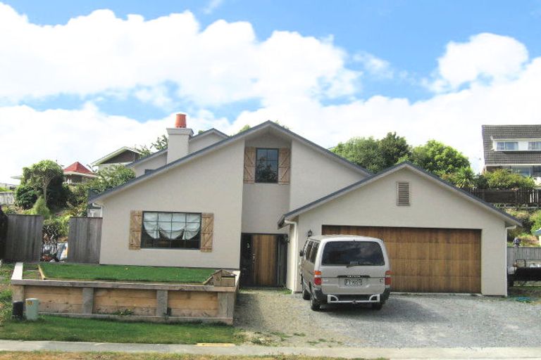 Photo of property in 4 Morepork Close, Brown Owl, Upper Hutt, 5018