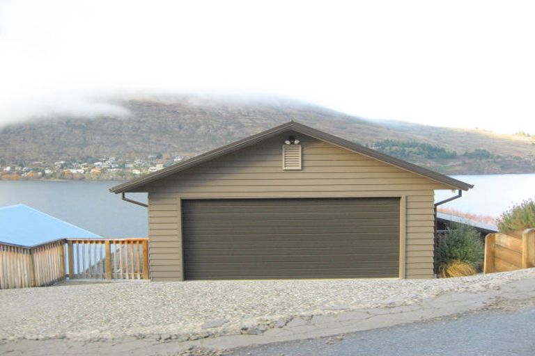 Photo of property in 9 De La Mare Place, Frankton, Queenstown, 9300