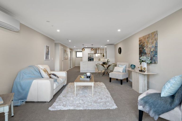 Photo of property in 1c/12 Selwyn Road, Cockle Bay, Auckland, 2014