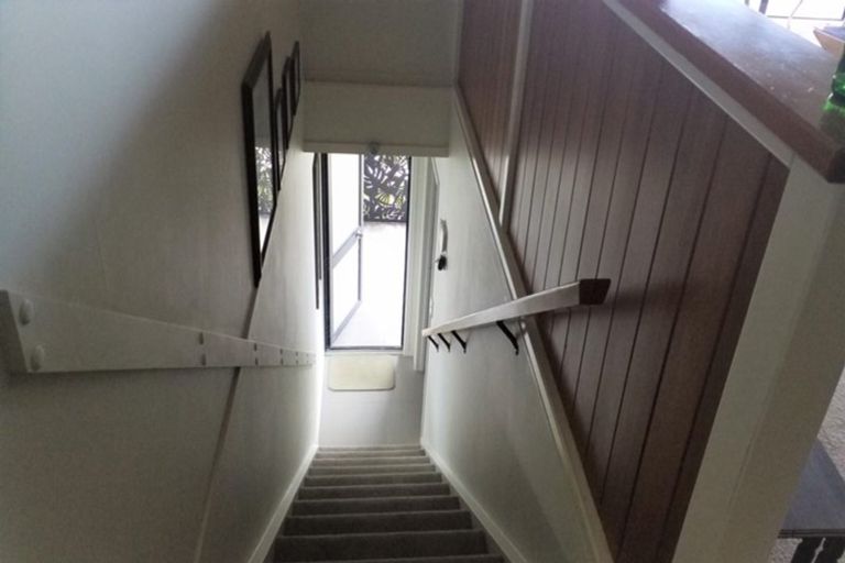 Photo of property in 4 Seaview Road, Cable Bay, 0420