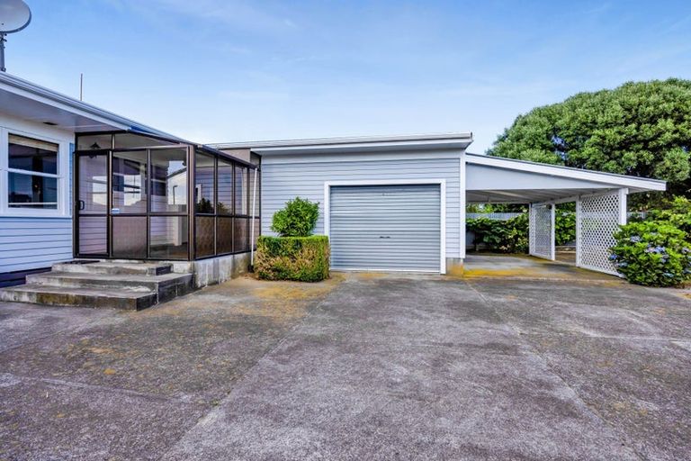 Photo of property in 25 Hunter Street, Hawera, 4610