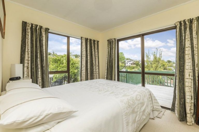 Photo of property in 55 Powrie Street, Glenfield, Auckland, 0629