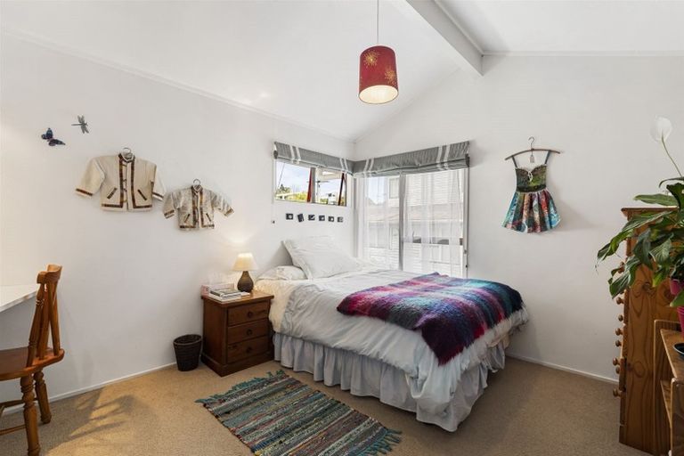 Photo of property in 2/28 Marina Road, Torbay, Auckland, 0630