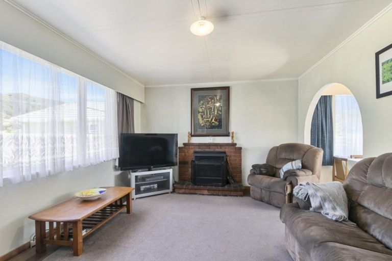 Photo of property in 58 Totara Street, Wainuiomata, Lower Hutt, 5014