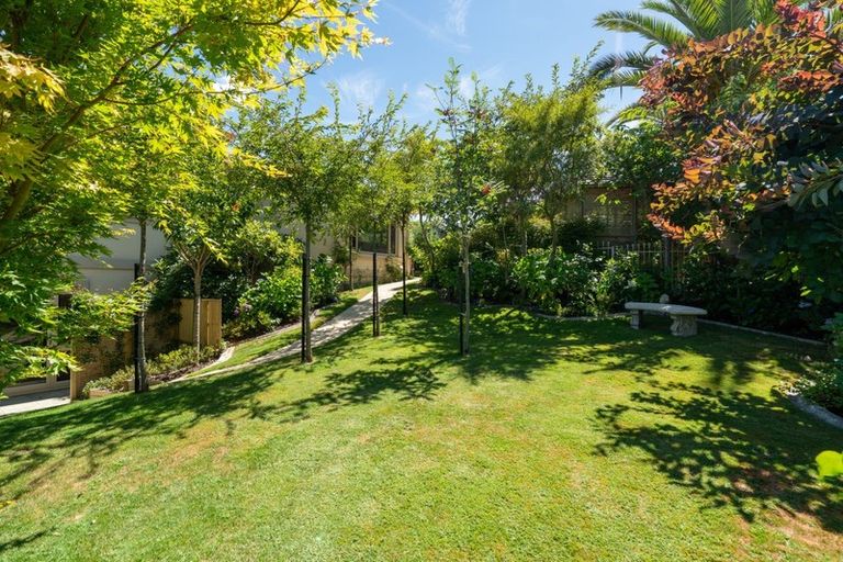 Photo of property in 166 Lake Terrace, Hilltop, Taupo, 3330