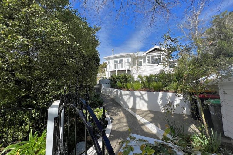 Photo of property in 2 Whareora Terrace, Cashmere, Christchurch, 8022