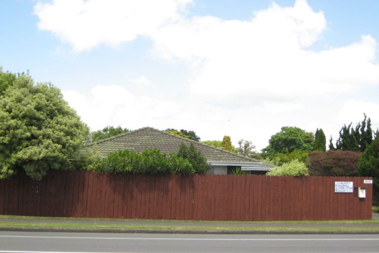 Photo of property in 2/35 Great South Road, Takanini, 2112