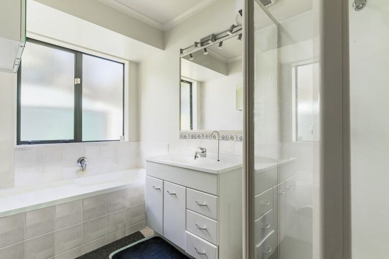 Photo of property in 10 Bawden Road, Dairy Flat, Albany, 0792