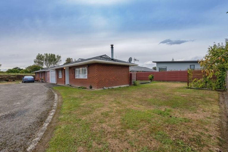 Photo of property in 10 Hollows Crescent, Takaro, Palmerston North, 4412