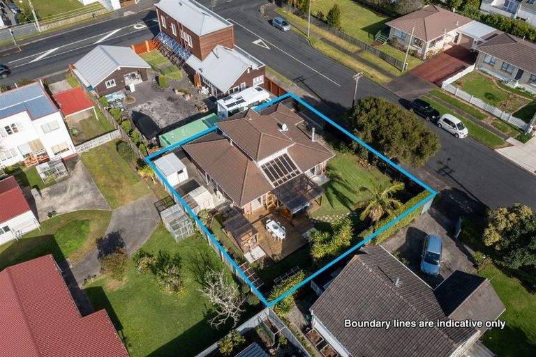 Photo of property in 2/42 Bayswater Avenue, Bayswater, Auckland, 0622