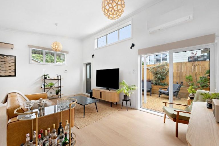 Photo of property in 32a Happy Valley Road, Owhiro Bay, Wellington, 6023