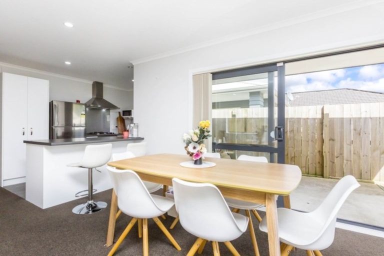 Photo of property in 10 Reubens Farm Lane, Taita, Lower Hutt, 5011