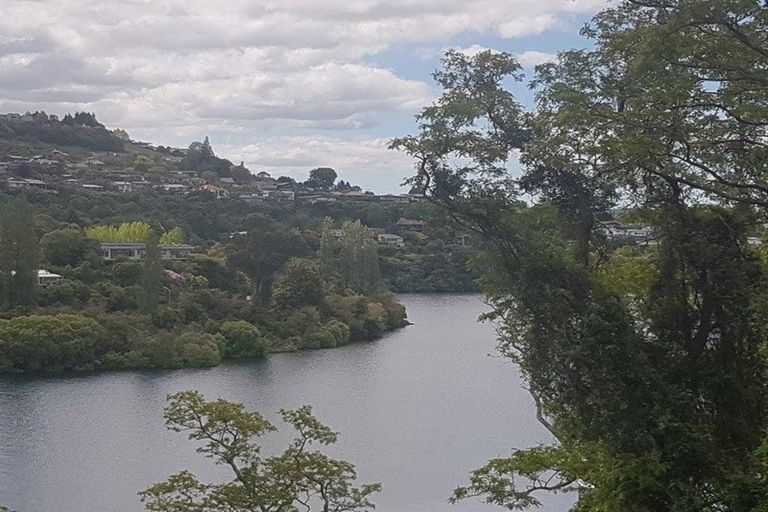 Photo of property in 35 Parawera Drive, Acacia Bay, Taupo, 3330