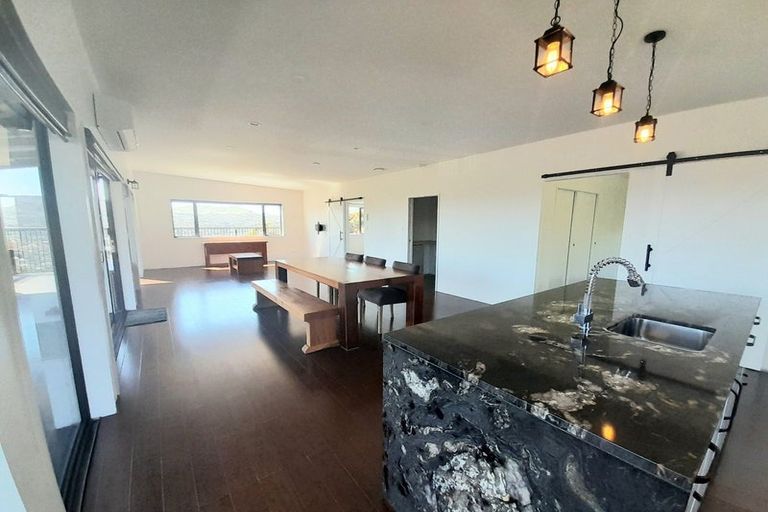 Photo of property in 32 Woodvale Grove, Fairfield, Lower Hutt, 5011