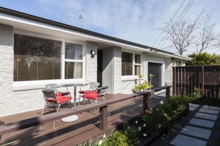 Photo of property in 106 Hawthorne Street, Strowan, Christchurch, 8052