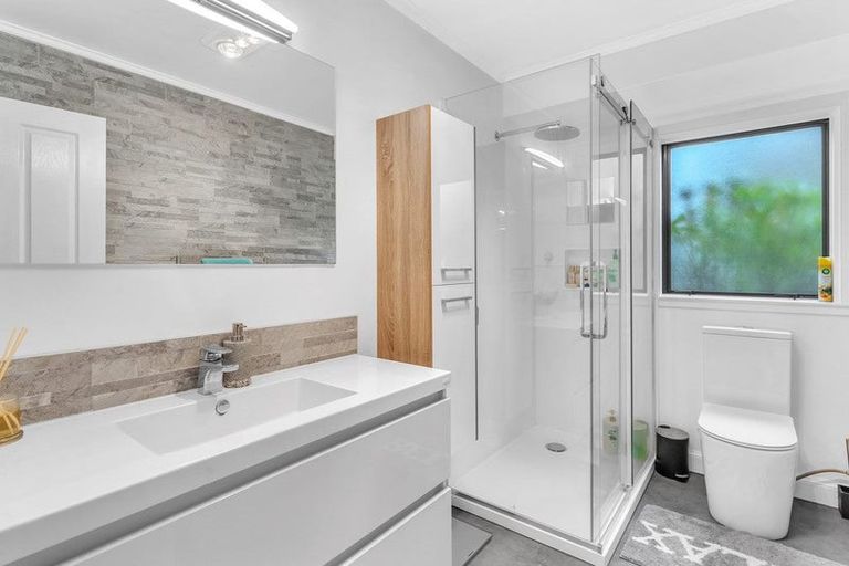 Photo of property in 80 Tararua Drive, Upper Plain, Masterton, 5888