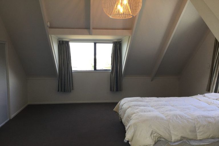 Photo of property in 40 Kotare Place, South Bay, Kaikoura, 7300