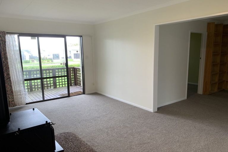 Photo of property in 6 Read Street, Levin, 5510
