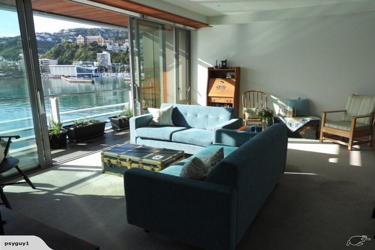 Photo of property in Clyde Quay Wharf, 1a/3 Clyde Quay Wharf, Te Aro, Wellington, 6011