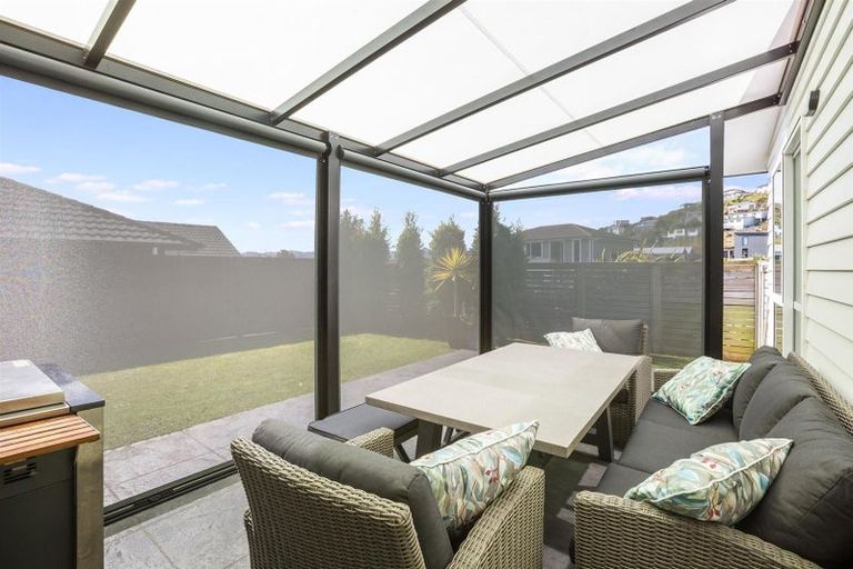 Photo of property in 11 Banks Boulevard, Whitby, Porirua, 5024