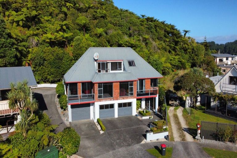 Photo of property in 27 Loris Place, Karoro, Greymouth, 7805