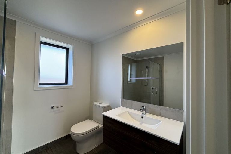 Photo of property in 16 Songpa Street, Halswell, Christchurch, 8025