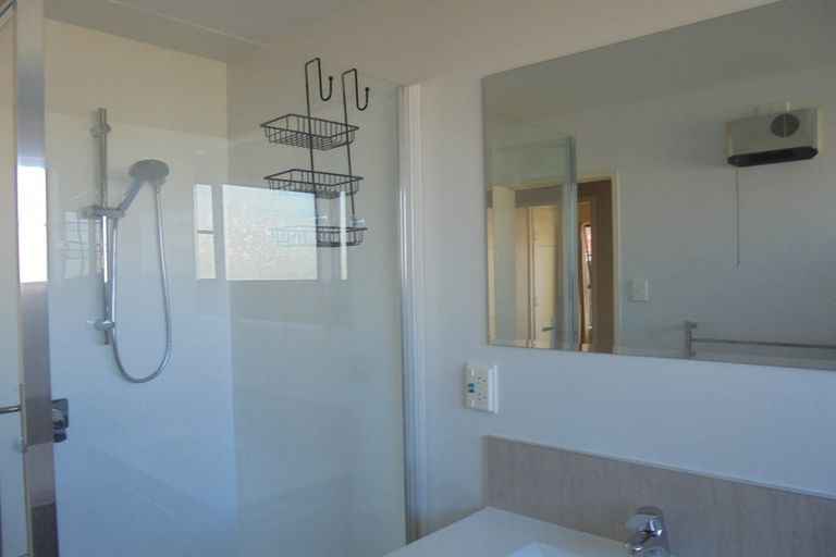 Photo of property in 51 Karnak Crescent, Russley, Christchurch, 8042