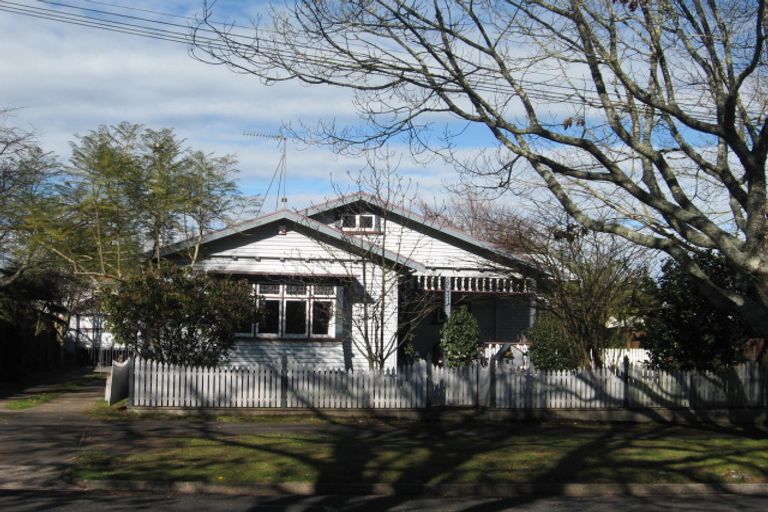 Photo of property in 4 Thames Street, Claudelands, Hamilton, 3214