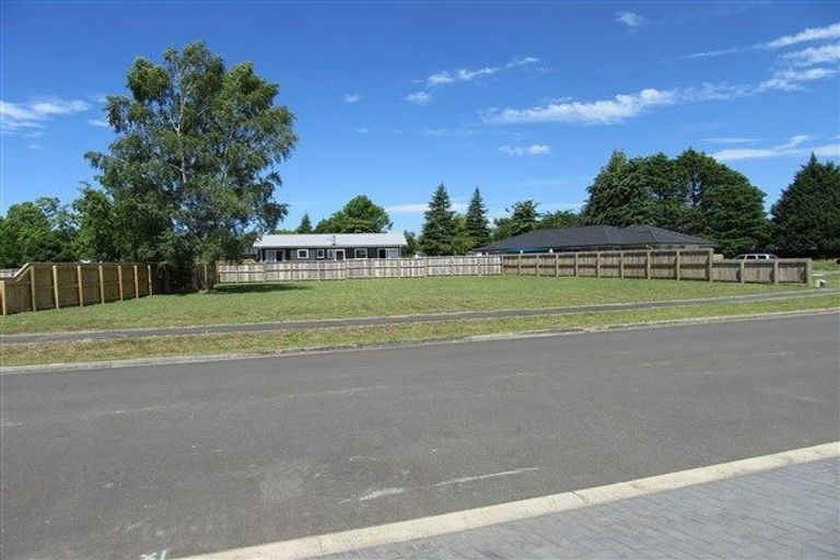 Photo of property in 11 Ngahana Place, Turangi, 3334