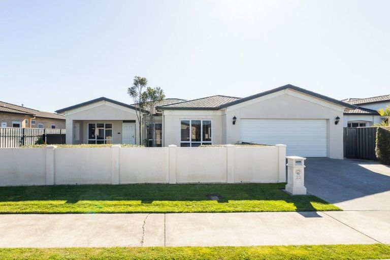 Photo of property in 22 Pacific Avenue, Poraiti, Napier, 4112