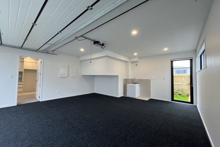 Photo of property in 20 Elegant Lane, Ranui, Auckland, 0612