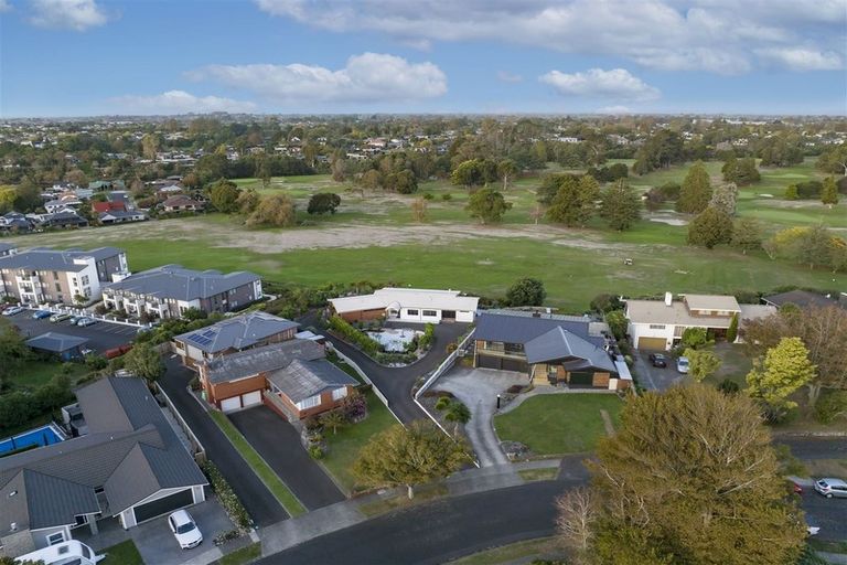 Photo of property in 13 Marnane Terrace, St Andrews, Hamilton, 3200