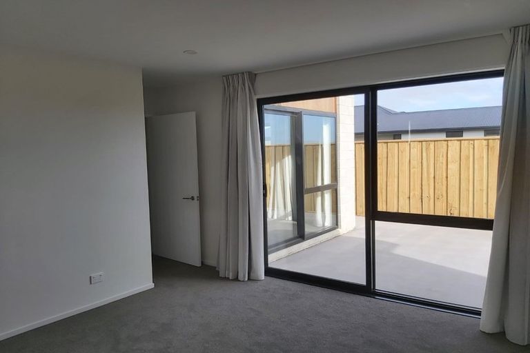 Photo of property in 19 Oakleigh Street, Woodend, 7610