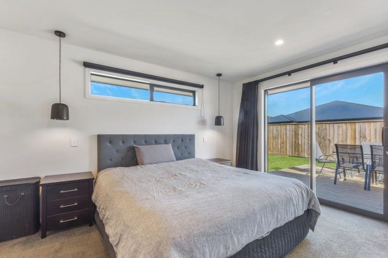 Photo of property in 34 George Fyfe Way, Wakefield, 7025