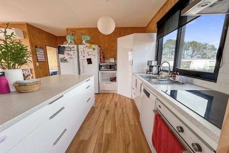 Photo of property in 12/12a Forest Road, Waitarere Beach, Levin, 5510