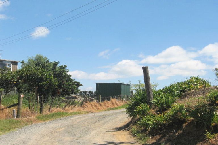 Photo of property in 14 Waikaraka Drive East, Te Puna, Tauranga, 3176