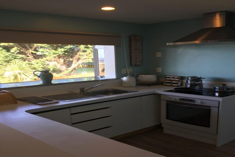 Photo of property in 17 Selleck Street, Mount Pleasant, Christchurch, 8081