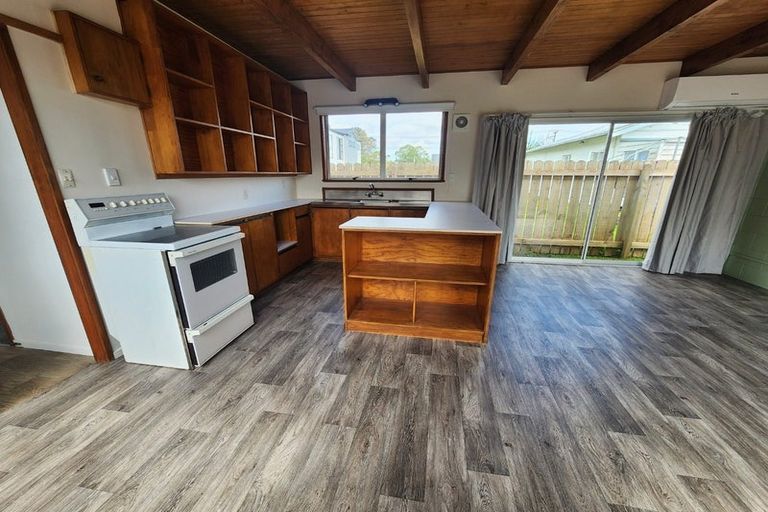 Photo of property in 3 Glen Norman Avenue, Henderson, Auckland, 0610